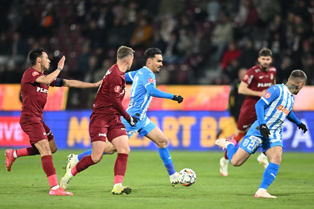 CFR Cluj – „U” Craiova 2-0 / Mirel ne-a „menajat” de o bucurie în Cupă, băieţii – în campionat