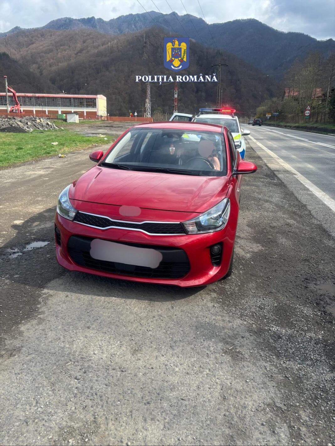 Șoferiță depistată cu permisul suspendat