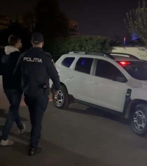 (VIDEO) Un bărbat din București, prins conducând fără permis în Craiova, reținut pentru 24 de ore