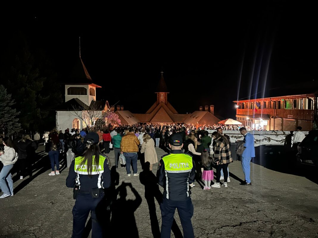 Polițiștii mehedințeni la datorie în noaptea de Înviere