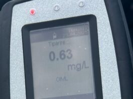 Pentru motociclist, aparatul a indicat o concentrație de 0,63 mg/l alcool pur în aerul expirat