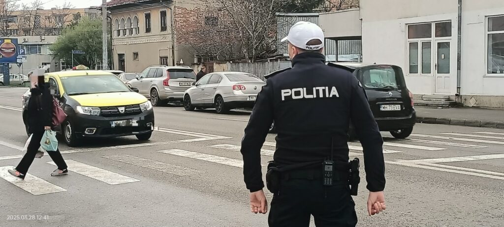 Mehedinți: Traversarea neregulamentară te poate costa viața