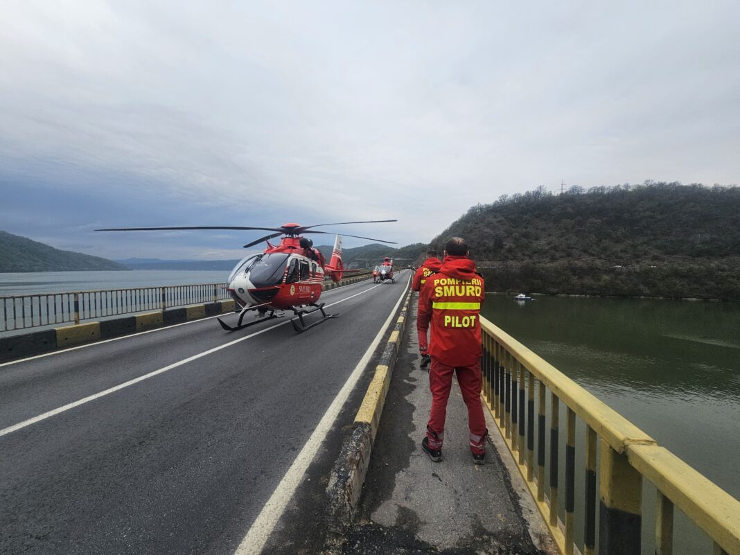 Salvamontiștii gorjeni intervin cu o dronă subacvatică performantă în zona viaductului Bahna