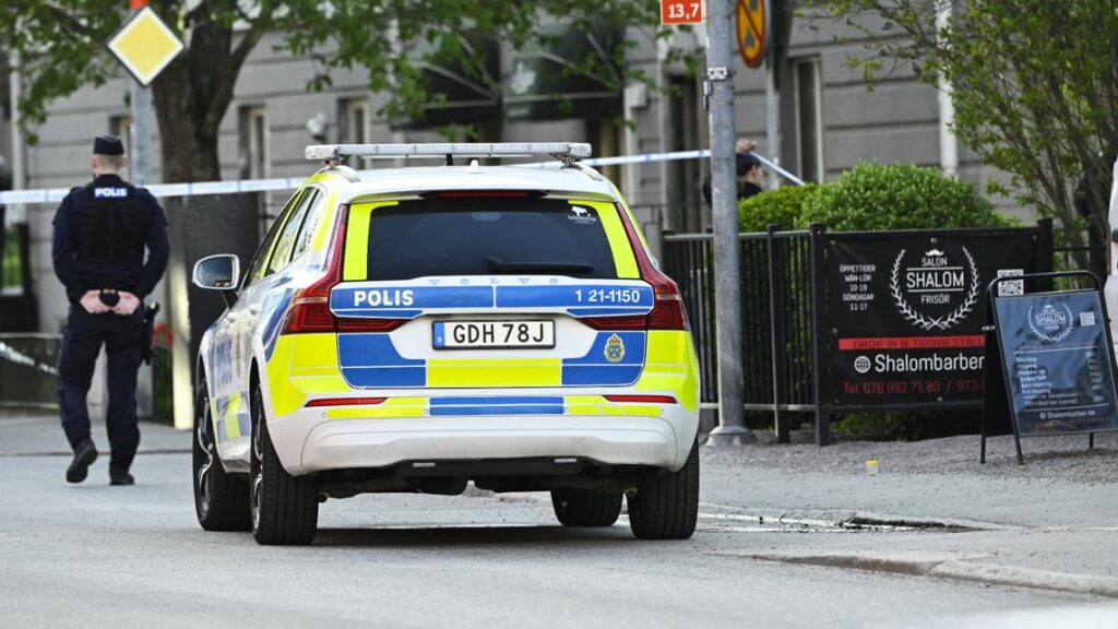 Suspect arestat după atacul soldat cu trei morţi într-o frizerie din Suedia
