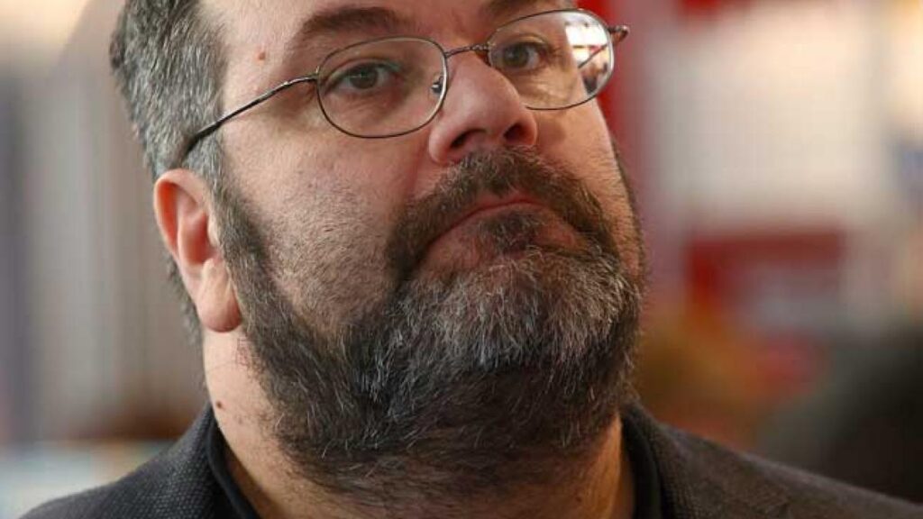 Analistul politic Bogdan Teodorescu a încetat din viaţă