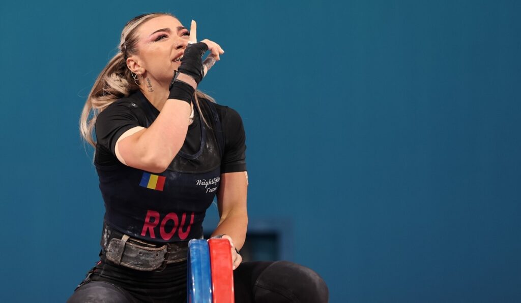 Mihaela Cambei a dat marea lovitură: trei medalii de aur la Europenele de haltere