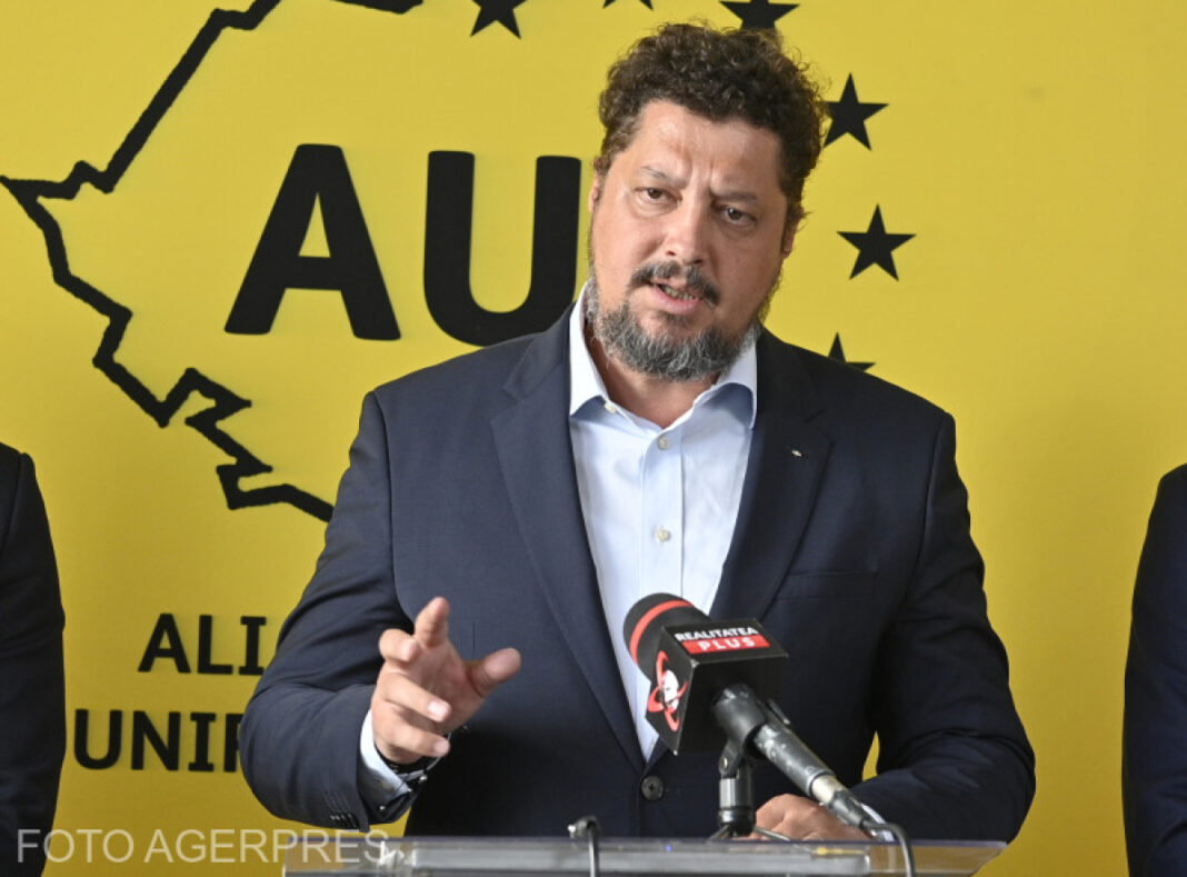 Claudiu Târziu anunță că se desparte „definitiv” de AUR