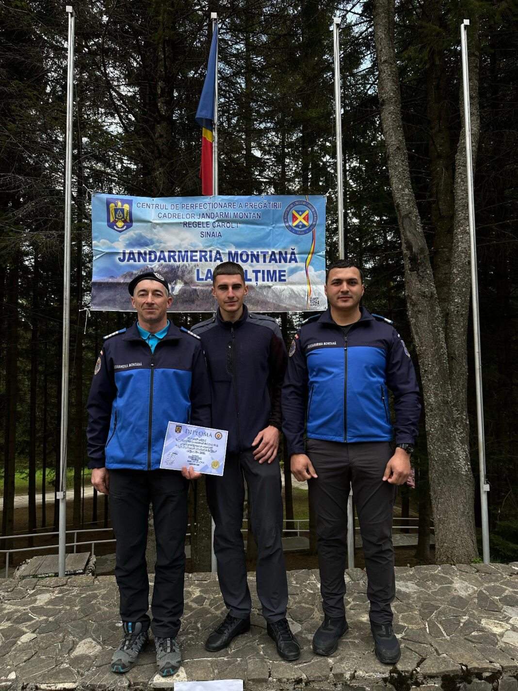 Jandarmii montani gorjeni au participat la Cupa „Jandarmeria montană la înălțime“