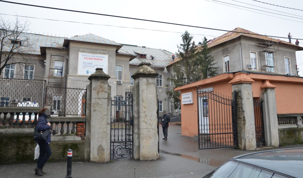 O asistentă şi un fost asistent, judecaţi în dosarul pacienților morți la Spitalul „Filantropia“