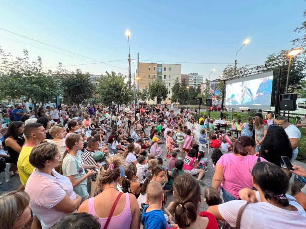 Se reia festivalul „Film în Parc” la Târgu Jiu