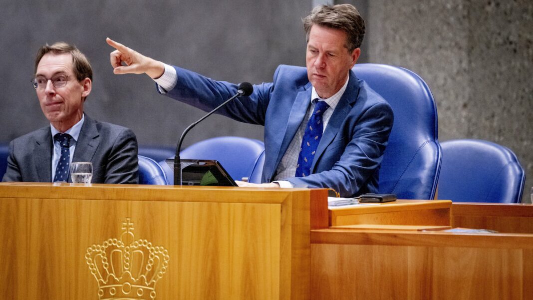 Partidul de extremă dreaptă din Olanda visează să împartă Belgia cu Franţa