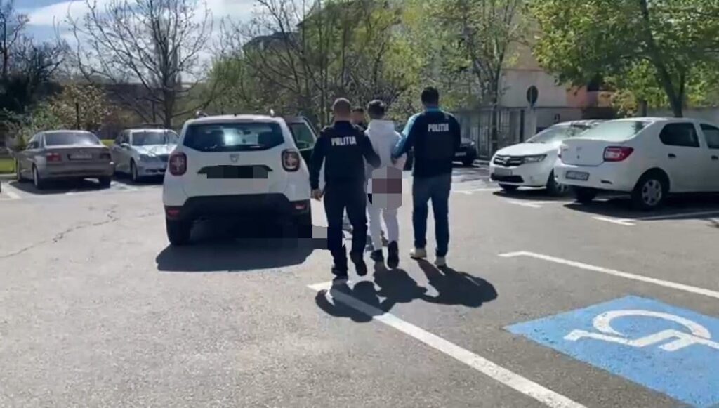 Mic, dar hoț