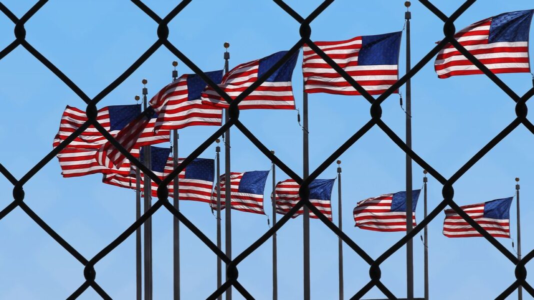 Scăderea turismului în SUA din cauza avertismentelor de călătorie și a boicoturilor