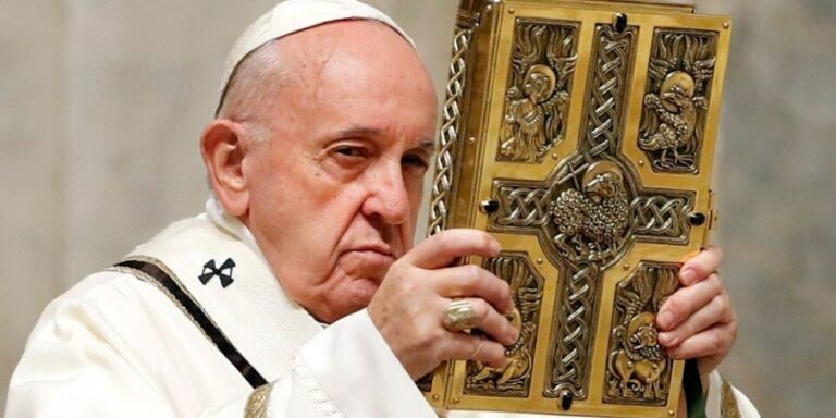 Cine sunt principalii candidați la succesiunea Papei Francisc