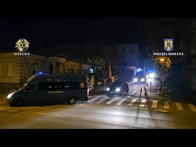 Descinderi la o grupare de cămătari constituită „pe criterii familiale”