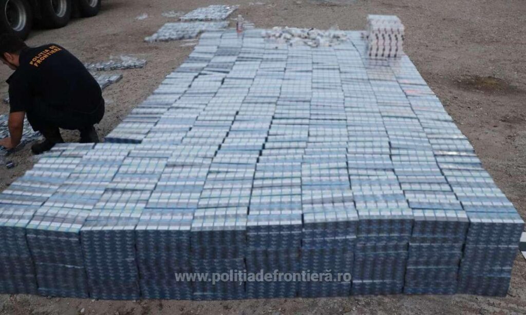 Doi cetăţeni moldoveni, condamnaţi pentru contrabandă cu ţigări