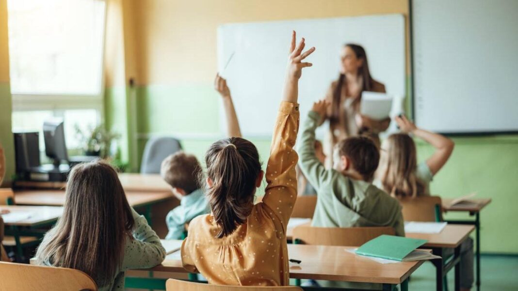 Concursuri de angajare pentru circa 62.000 de posturi în educație