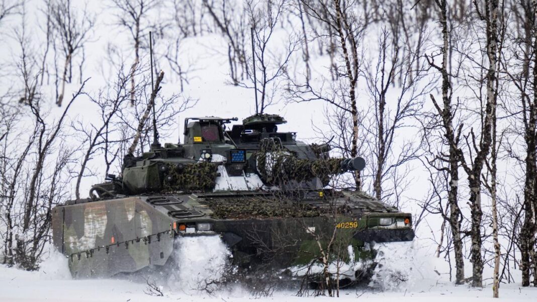 Suedia, Norvegia, Finlanda şi Lituania au semnat un acord ca să cumpere împreună echipament militar