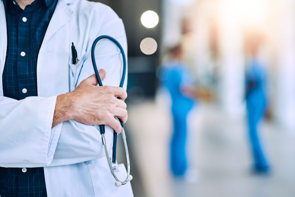 Colegiul Medicilor cere recunoaşterea gărzilor ca vechime în muncă
