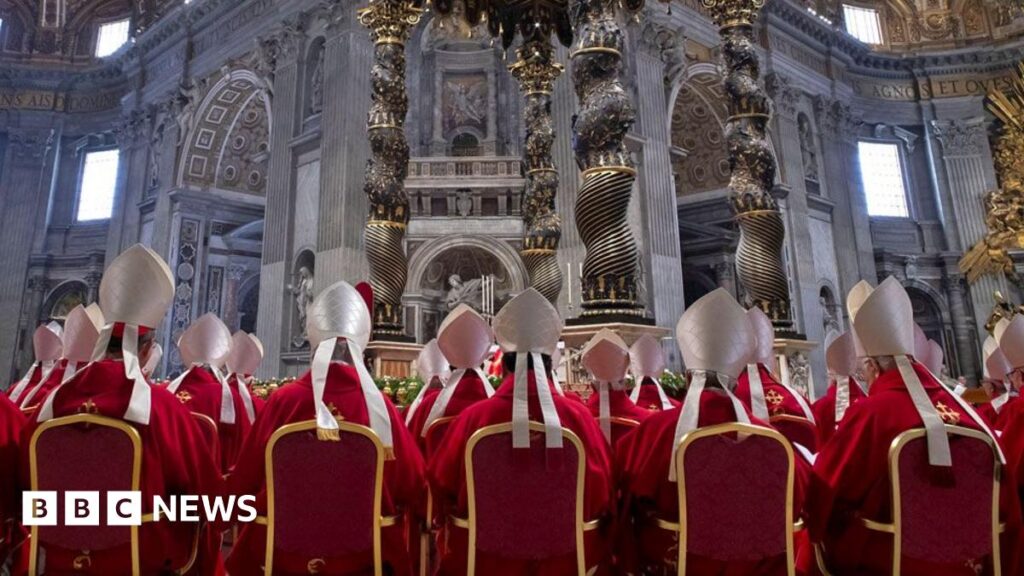 (VIDEO) Azi începe conclavul de la Vatican pentru alegerea unui nou Papă
