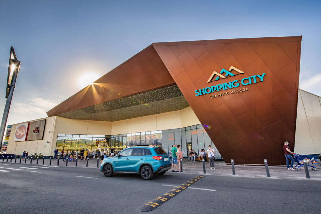 Târgul Educațional pentru licee se va desfășura în parcarea și în incinta Shopping City Rm Vâlcea