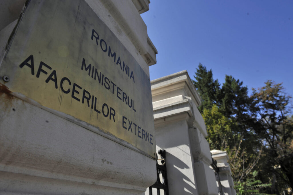  MAI Avertizează: Mesaje Manipulative în Online, Destinate Să Influenteze Opinia Publică în Contextul Alegerilor