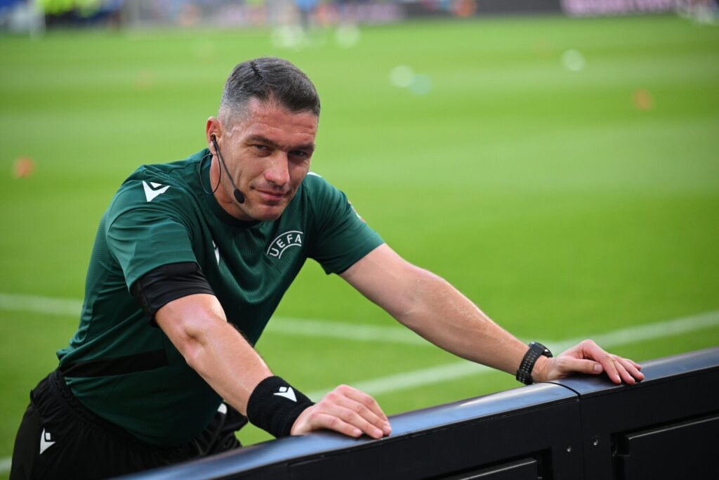 UEFA îl prezintă pe Istvan Kovacs, arbitrul finalei Ligii Campionilor