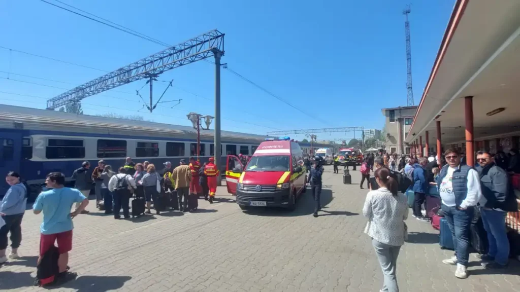 Accident feroviar în stația CF Constanța. Două trenuri s-au tamponat şi a fost activat Planul Roșu