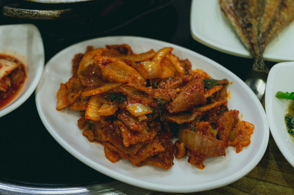 Mâncare de gutui cu carne de porc – O armonie dulce-sărată