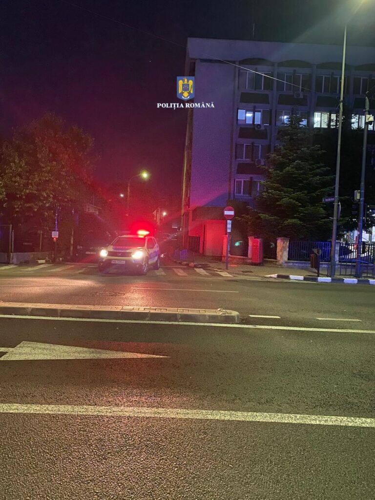 (VIDEO) Vâlcea: 39 de percheziții la un grup infracțional cercetat pentru înșelăciune