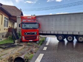 Vâlcea: Trafic blocat pe DN 7