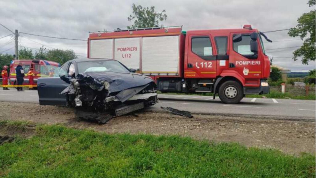  Șase Persoane, Inclusiv Doi Copii, Implicate în Coliziune