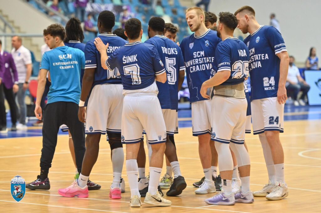 Baschet / Începe lupta pentru locul 5! SCMU Craiova joacă vineri la Brașov