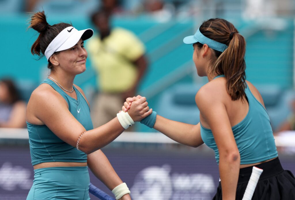 Emma Răducanu și Bianca Andreescu au bifat victorii în turul doi la Roma