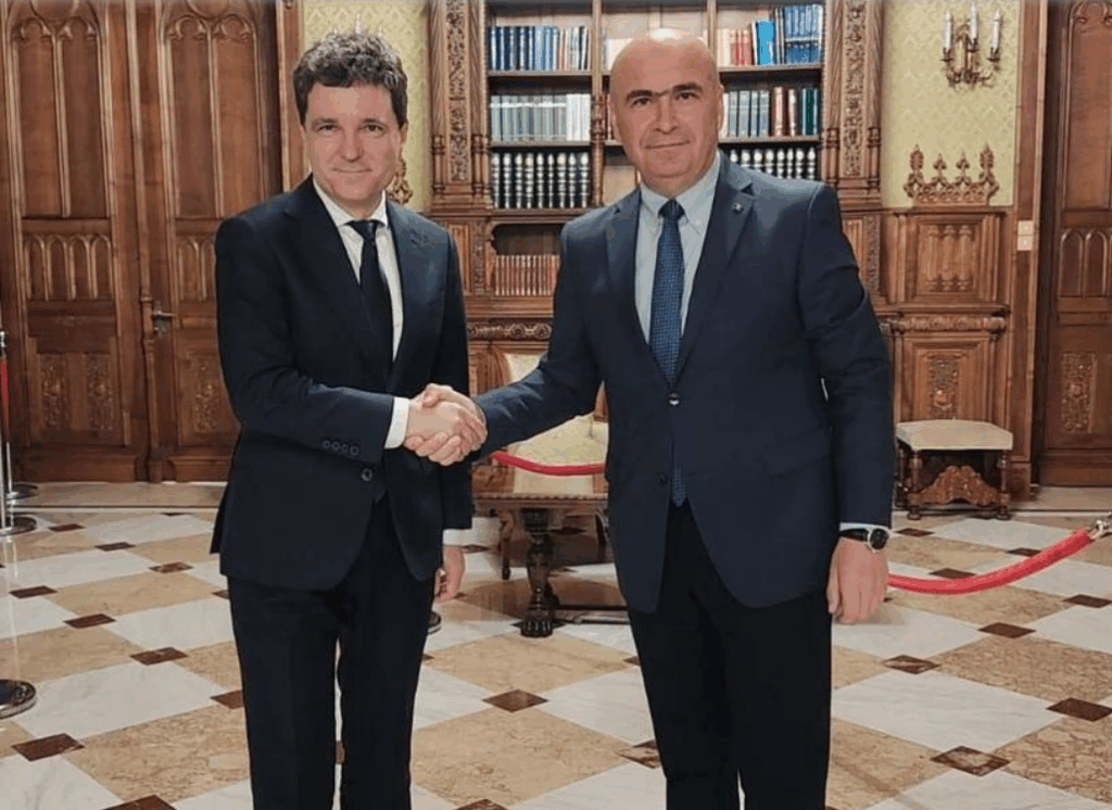 Preşedintele interimar Ilie Bolojan l-a felicitat pe Nicuşor Dan