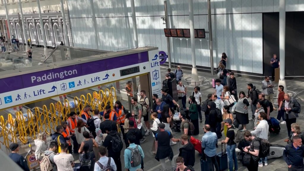 Pana de curent blochează liniile de metrou din Londra