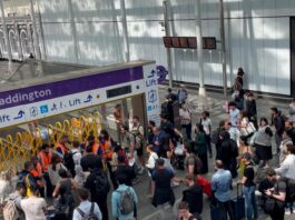 O pană masivă de curent s-a produs luni după-amiază şi a paralizat o parte a reţelei de transportul subteran din Londra