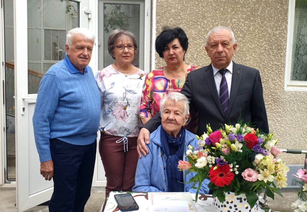 În ajunul Zilei Râmnicului, Primăria a premiat al cincilea centenar pe anul acesta