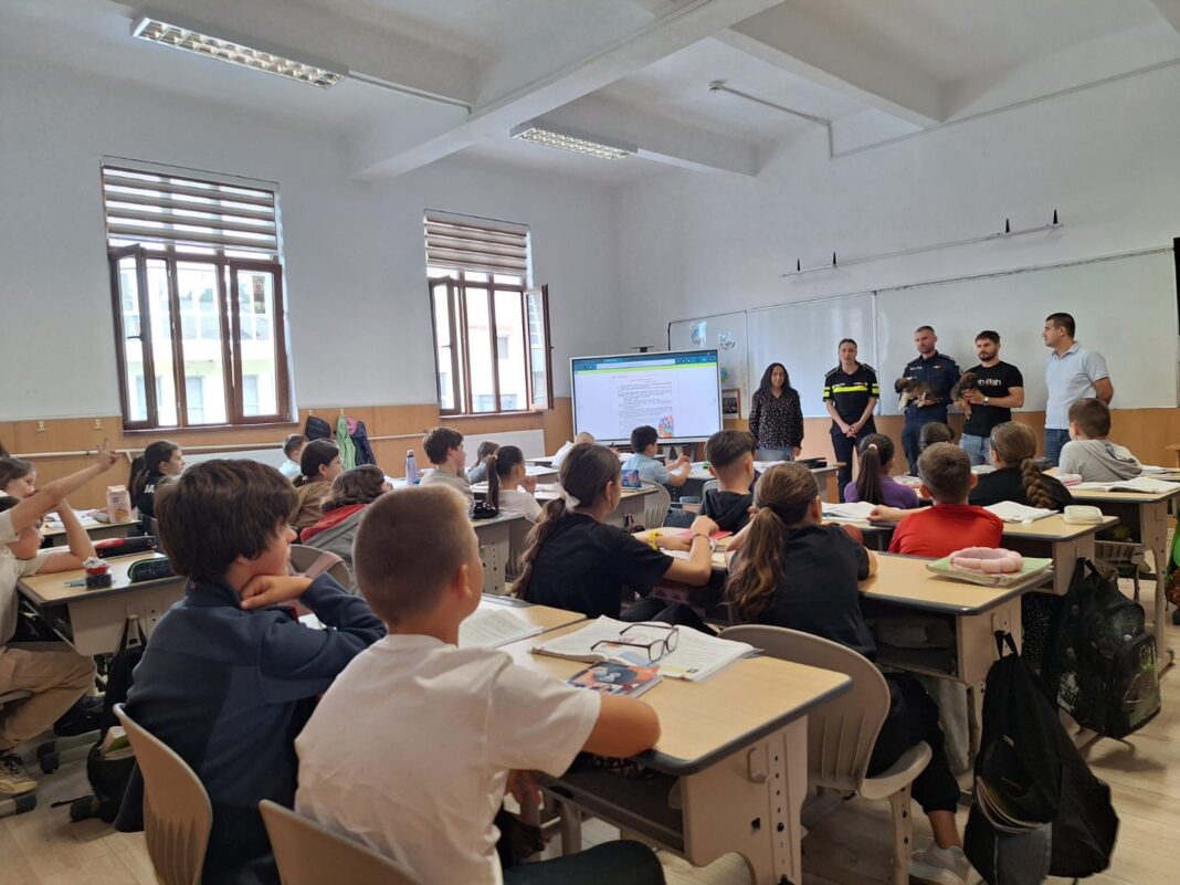 Educație pentru viitor: Elevii clasei a IV-a A de la Școala Gimnazială „Constantin Săvoiu” din Târgu Jiu au învățat despre iubirea și grija față de animale