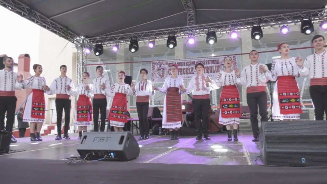 Festivalul-concurs de muzică populară „Cântecele Motrului” - 2025