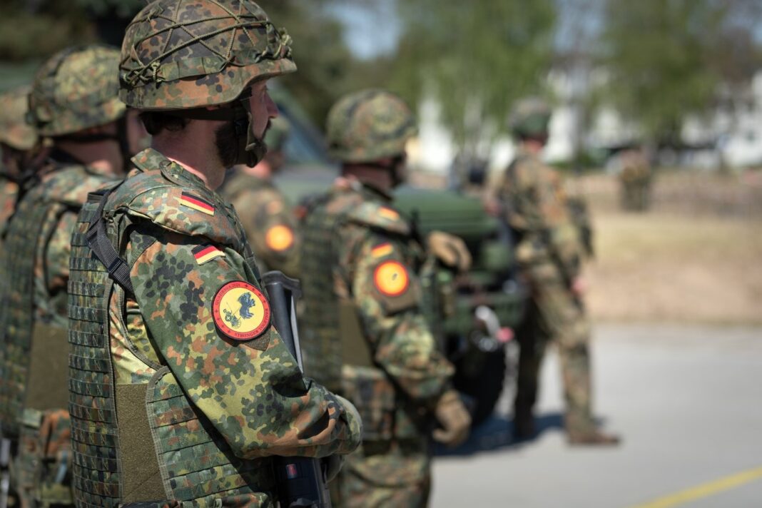 Germania trimite trupe în străinătate pentru prima dată după al Doilea Război Mondial