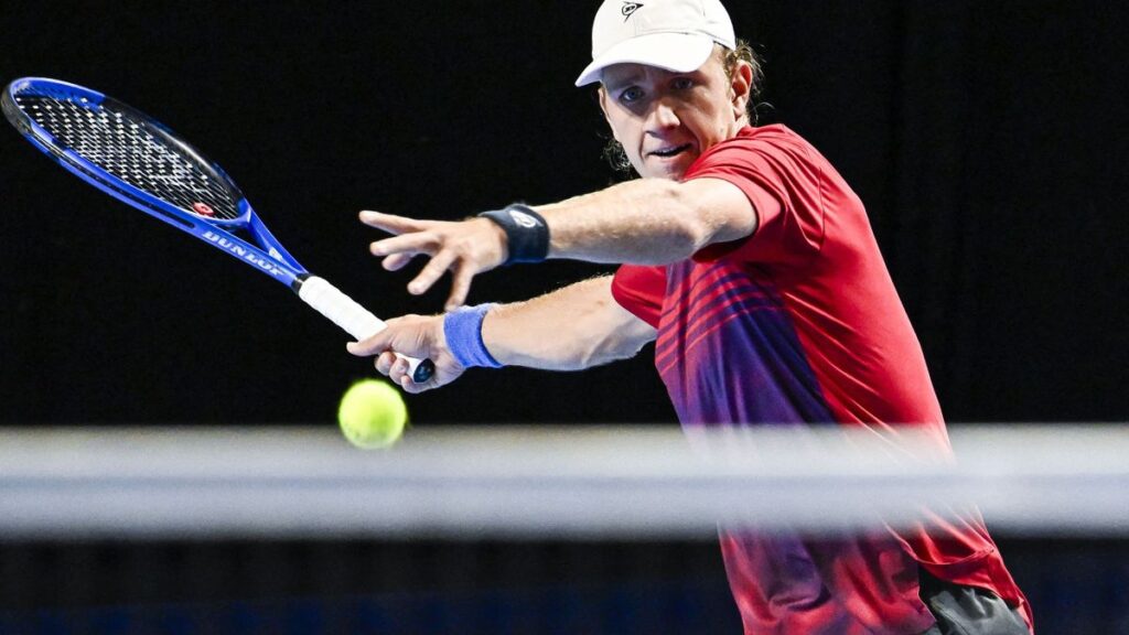 Filip Jianu Avansează Surprinzător în Etapa Următoare a Calificărilor Roland Garros