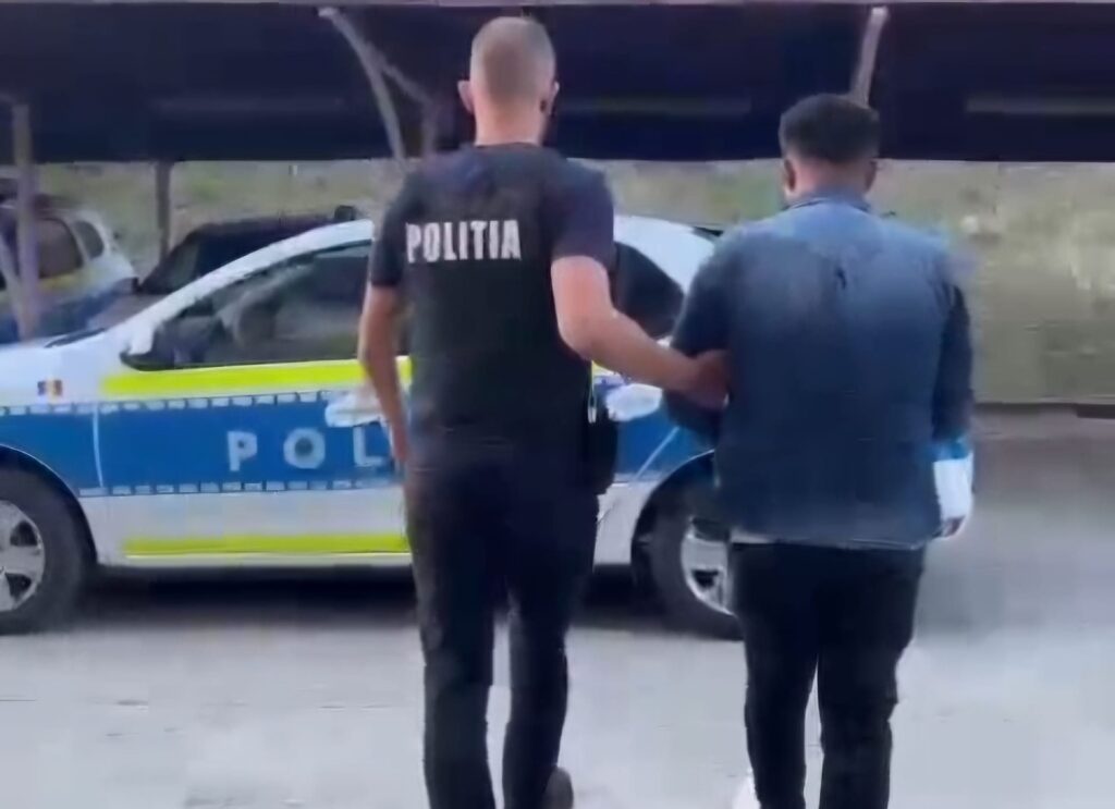 Tânăr de 25 de ani din Calafat, arestat pentru agresiune sexuală asupra unei adolescente de 15 ani