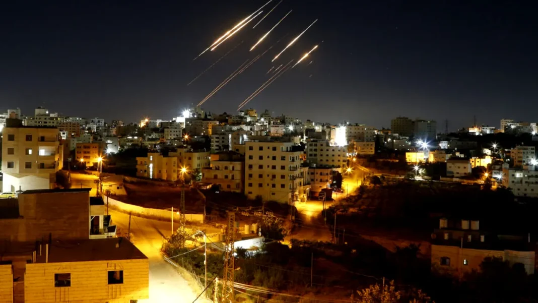 Noi atacuri la Tel Aviv și Teheran în a şasea zi a războiului Israel-Iran