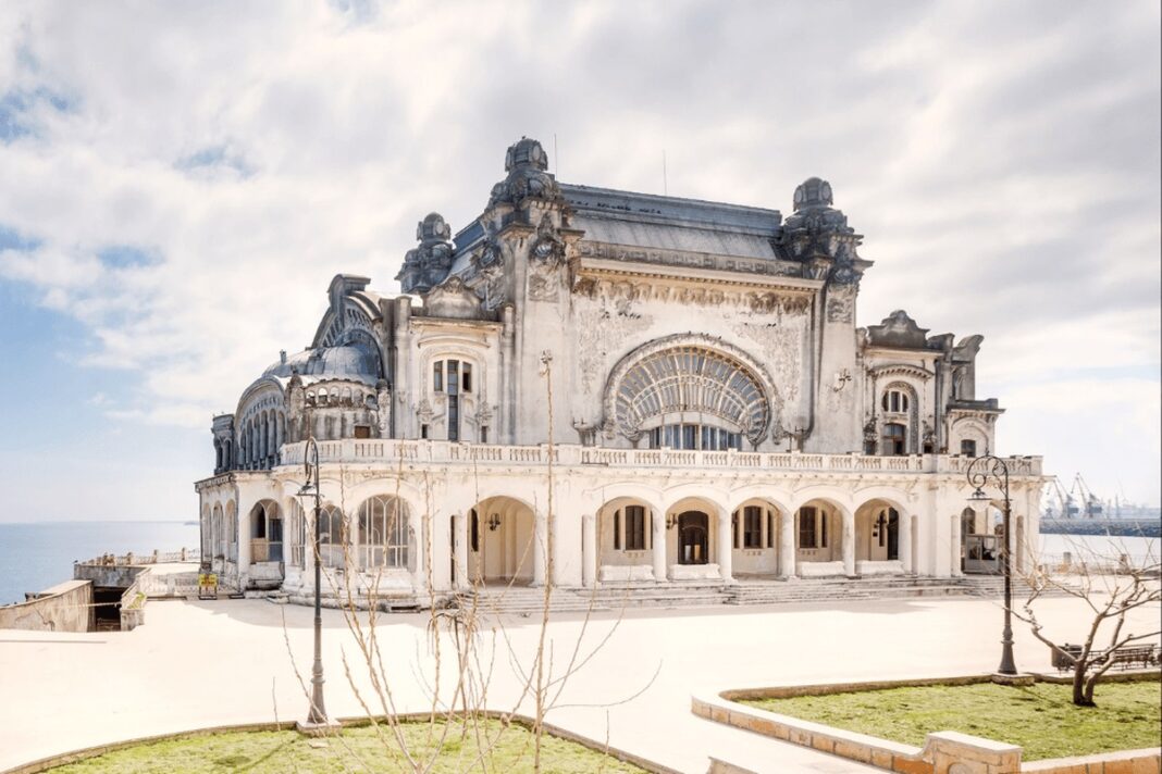 Cazinoul din Constanța, vandalizat după inaugurare