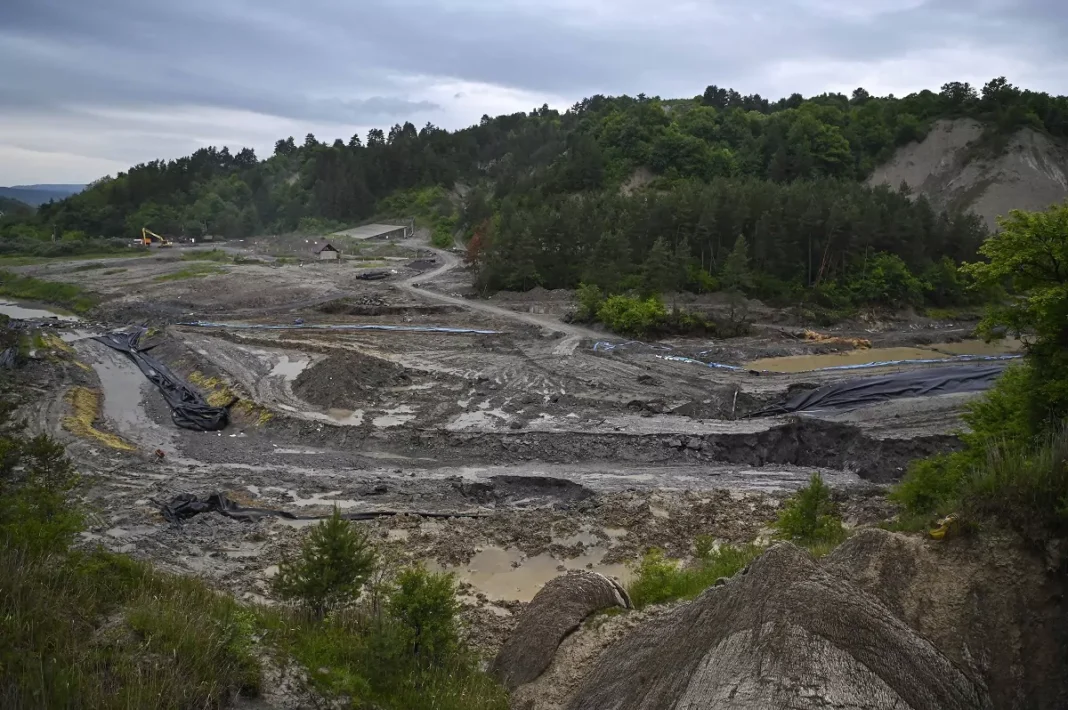 Ajutoare de 300 de milioane de lei pentru Praid și antreprenorii din turism afectați de inundarea salinei