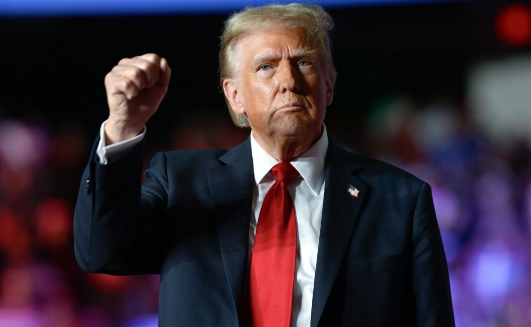 Trump şi-a declarat veniturile: peste 600 de milioane de dolari din criptomonede, cluburi de golf şi alte afaceri