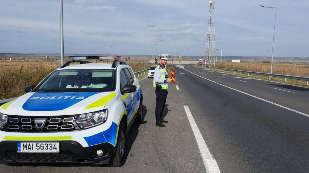 Olt: Trafic rutier blocat pe DEX 12
