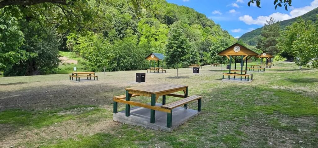 Cel mai modern loc de picnic din Gorj, amenajat la Runcu