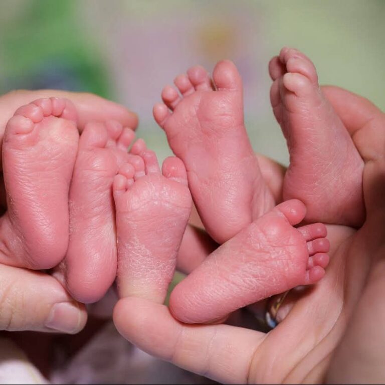 O tânără din Gorj a născut tripleți